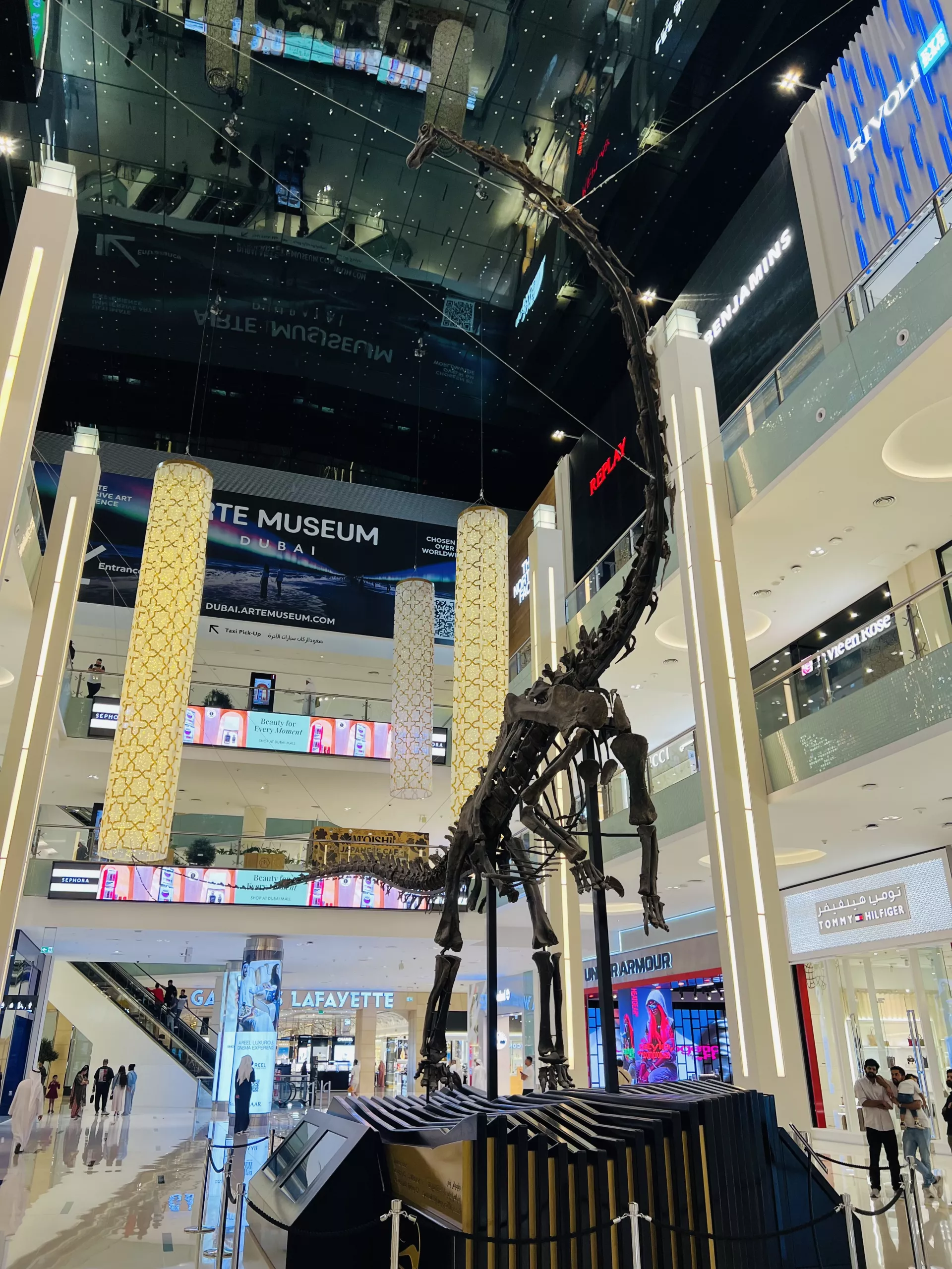 Dubai Dino