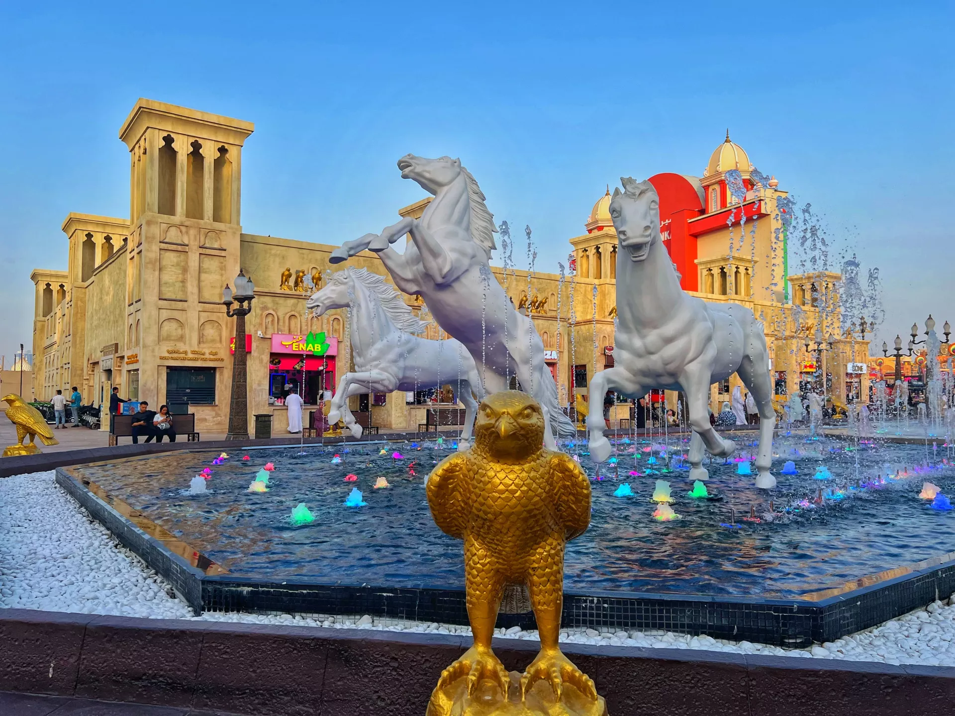 Global Village - Galeriebild