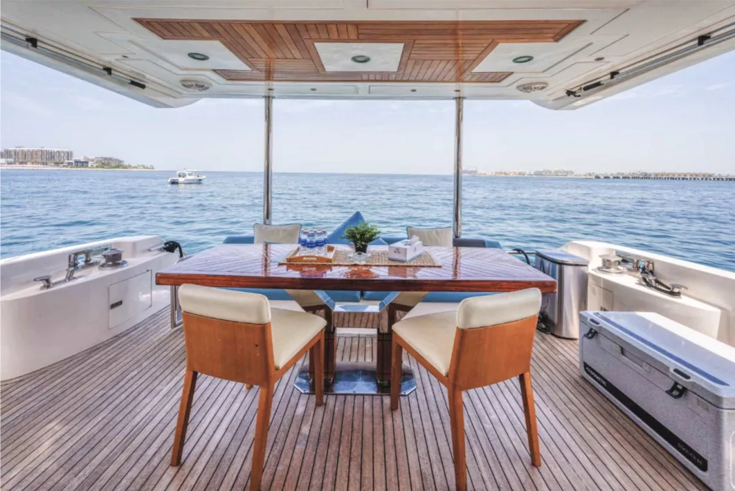 Rejs Jachtem Blue Moon 64FT - Zdjęcie z galerii