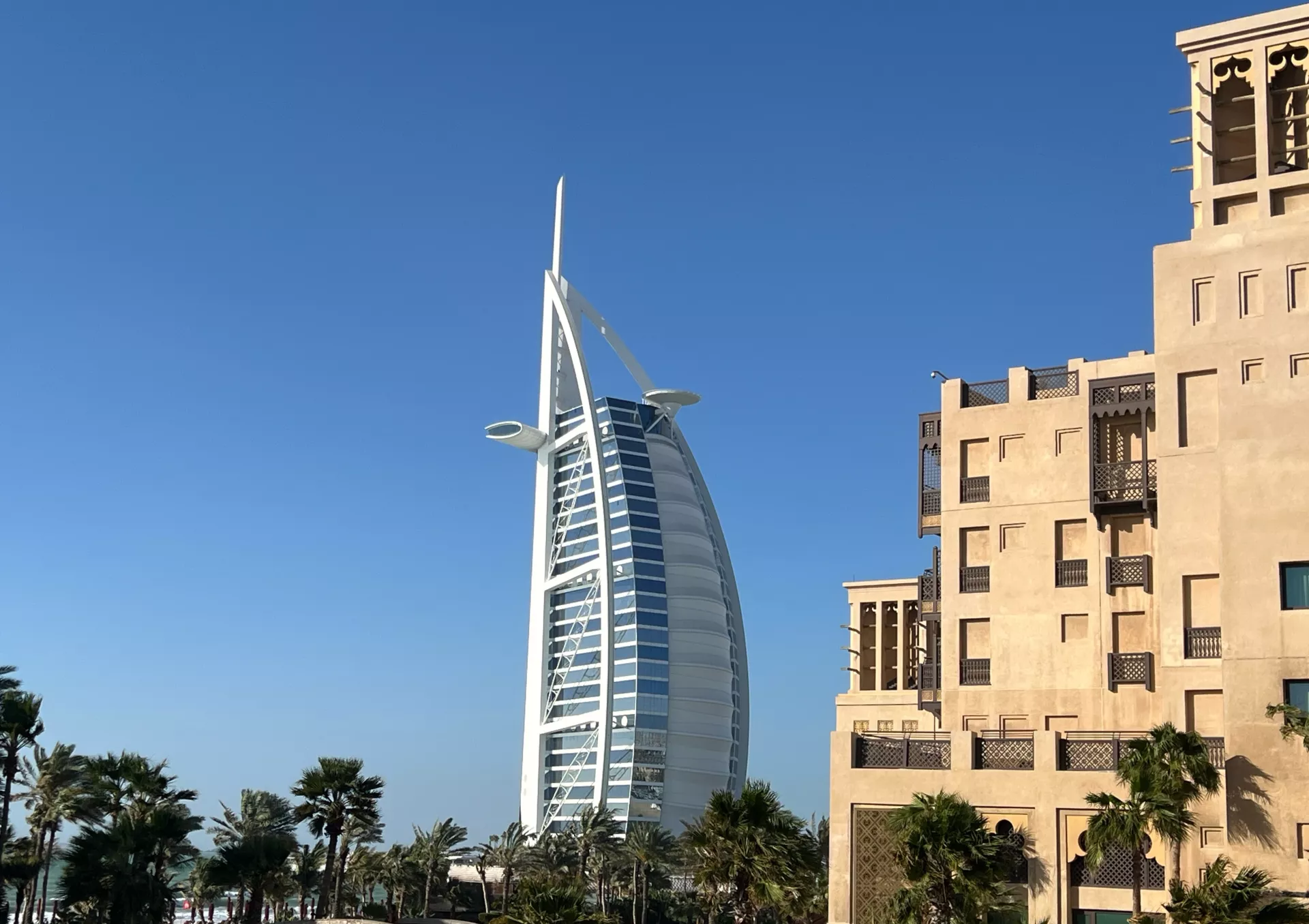 Dubaj w całości
